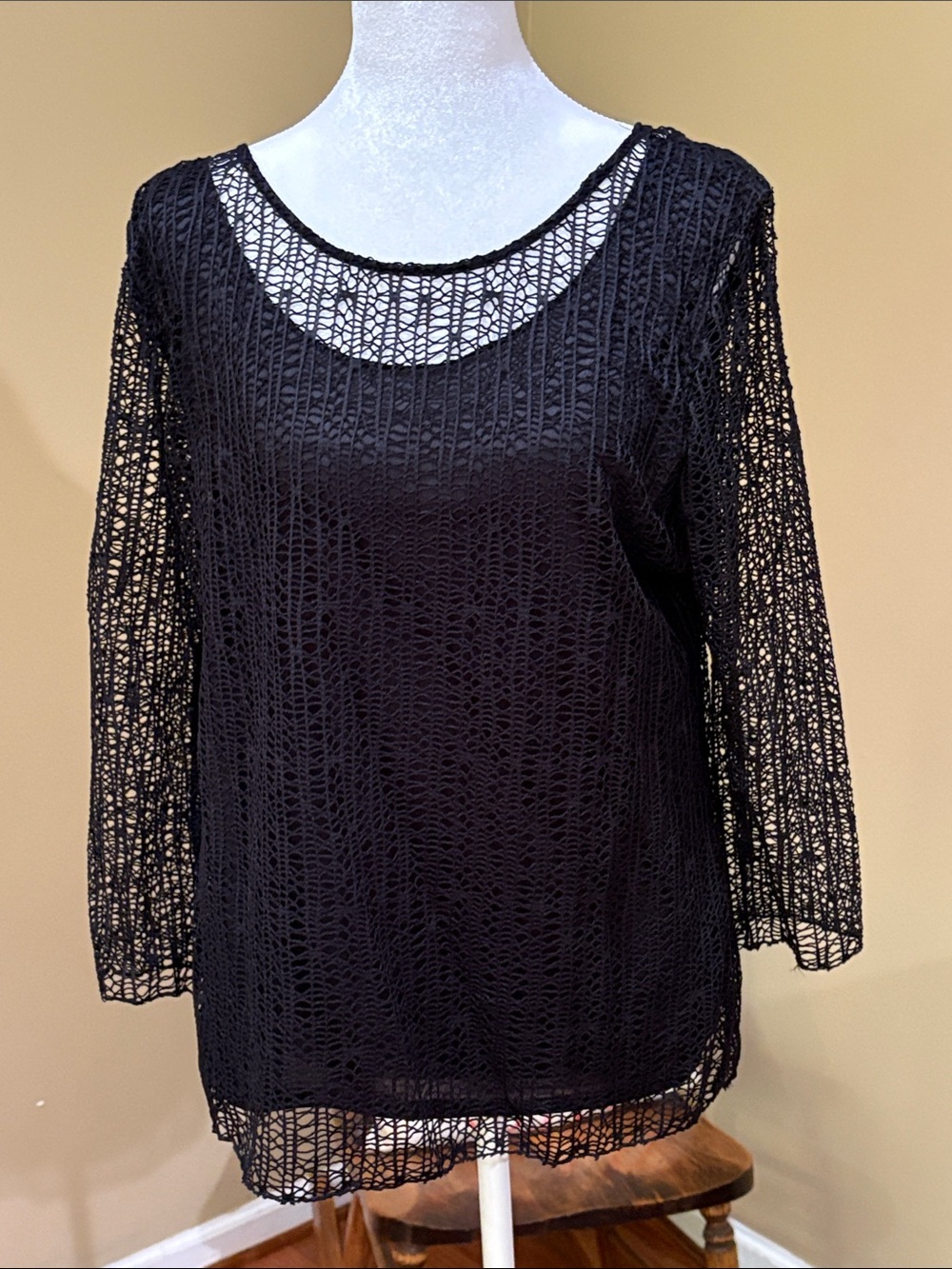 Peck & Peck Black Crochet Overlay Scoop Neck Tunic